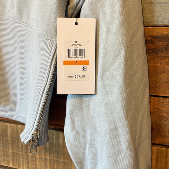 NWT DKNY Women's Cotton Performance Cropped Zip-Detail Sweatshirt - Picture 5 of 6